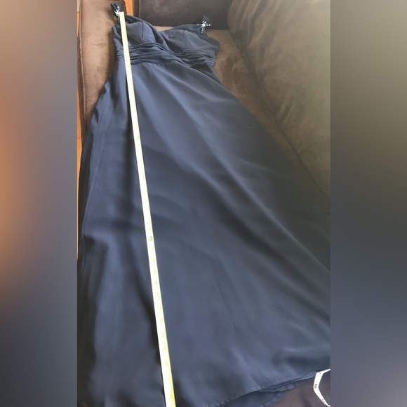 Black Da Vinci Mermaid Formal Dress SZ. S
Dress has sequins on Shoulders… - Picture 15 of 16